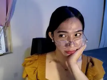 Chaturbate Live Sex Cam of seductive_abia