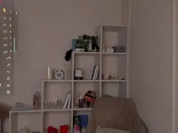 Chaturbate Live Sex Cam of shondarosenbaum