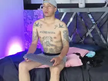 Chaturbate Live Sex Cam of adrian_camii
