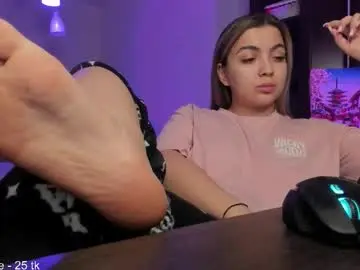 Chaturbate Adult Video Chat of catrinaeuphorina