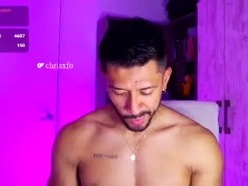 Chaturbate Live Sex Cam of chrisxfo