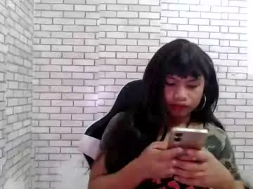 Chaturbate Adult Video Chat of hoelyrafaela