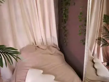 Chaturbate Live Porn of naomi_hotterr