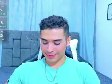 Chaturbate Live Porn of darell_theseo18