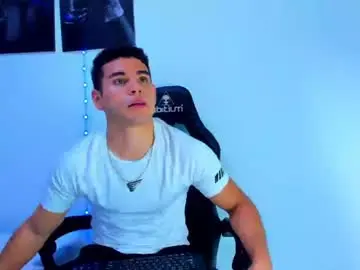 Chaturbate Adult Video Chat of darell_theseo18