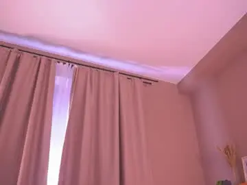 Chaturbate Live Sex Cam of deeptalkss_