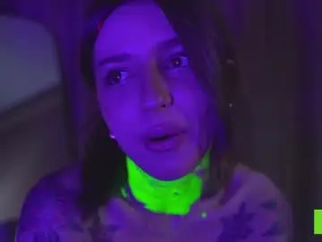 Chaturbate Live Sex Cam of deeptalkss_