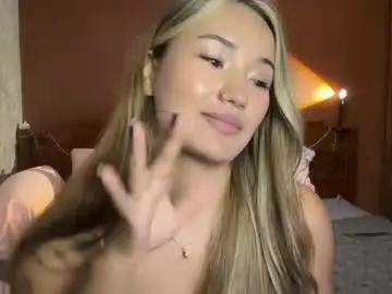 Chaturbate Live Sex Cam of immahawaii