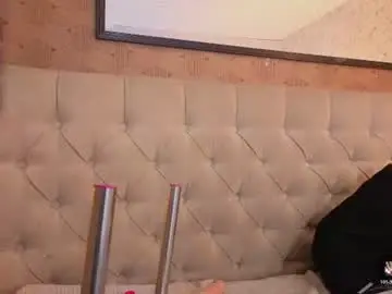 Chaturbate Live Sex Cam of tian_slim