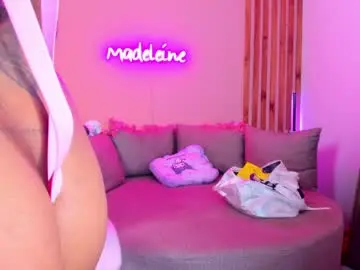 Chaturbate Live Sex Cam of alicia_summer_