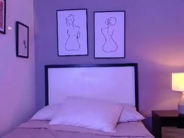 Chaturbate Live Sex Cam of roseblu_