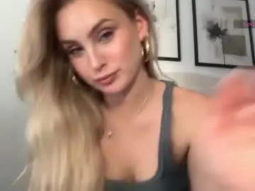 Chaturbate Live Porn of bellaryderr