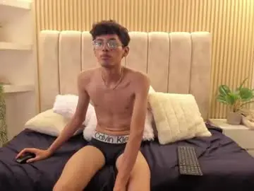 Chaturbate Live Porn of ethan_kay