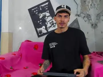 Chaturbate Nude Webcam of thebigdanni