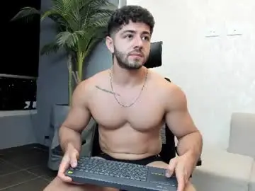 Chaturbate Live Porn of thiago_moretti
