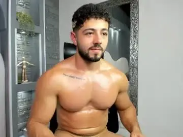 Chaturbate Live Sex Cam of thiago_moretti