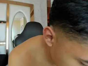 Chaturbate Watch Live Sex Cams of alan_santhos