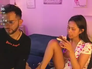 Chaturbate Live Sex Cam of annie_and_ryan