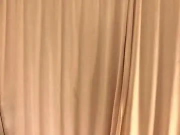 Chaturbate Watch Live Sex Cams of lorettadunnelli