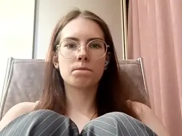 Chaturbate Live Sex Cam of tawnyzenisek