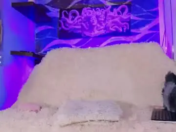 Chaturbate Live Sex Cam of cloee_cameron