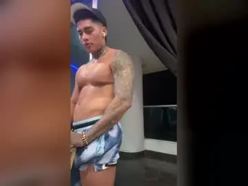 Chaturbate Free Live Porn of dominiofit