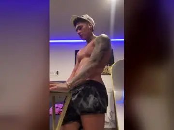 Chaturbate Watch Live Sex Cams of dominiofit