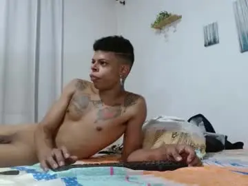 Chaturbate Live Sex Cam of brandonstond