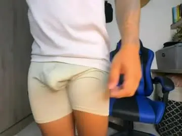 Chaturbate Live Sex Cam of jordylatin202