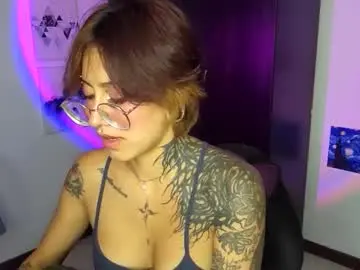 Chaturbate Live Sex Cam of succubus_girl_