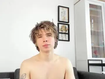 Chaturbate Live Sex Cam of yen2025