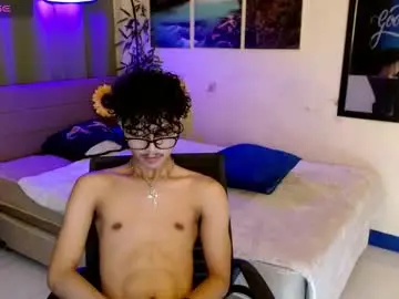 Chaturbate Watch Live Sex Cams of yourasiancarl