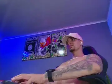 Chaturbate Sex Chat of camiloalvarezzz3