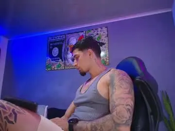 Chaturbate Sex Chat of camiloalvarezzz3