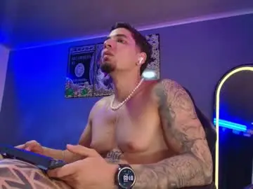 Chaturbate Watch Live Sex Cams of camiloalvarezzz3