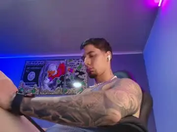 Chaturbate Best Webcam of camiloalvarezzz3