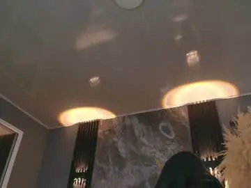 Chaturbate Best live sex cam show of camiloalvarezzz3
