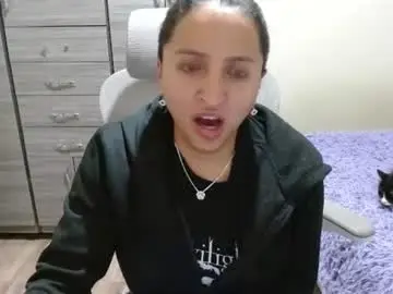 Chaturbate Adult Webcams of nia_cop