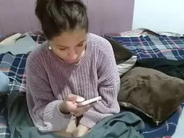 Chaturbate Live Sex of nia_cop