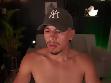 Chaturbate Adult Webcams of aaronfox_