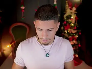 Chaturbate Watch Live Sex Cams of aaronfox_