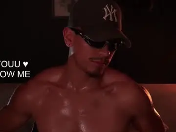 Chaturbate Sex Cam of aaronfox_