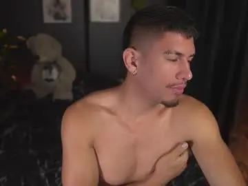 Chaturbate Live Porn of aaronfox_