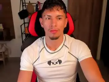 Chaturbate Watch Live Sex Cams of aaronfox_