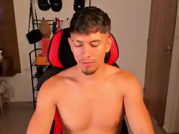 Chaturbate Free Live Porn of aaronfox_
