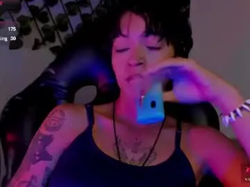 Chaturbate Live Sex Cam of anny_kiitty_