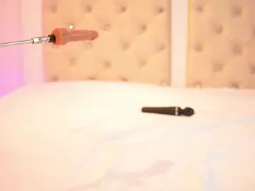 Chaturbate Live Porn of caroline_adams_