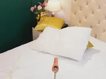 Chaturbate Watch Live Sex Cams of caroline_adams_