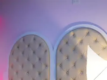 Chaturbate Adult Video Chat of caroline_adams_