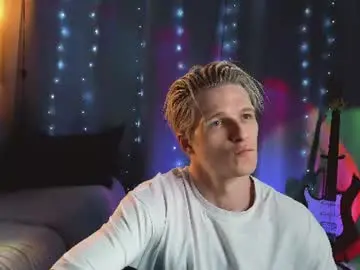 Chaturbate Watch Live Sex Cams of jack_frozt